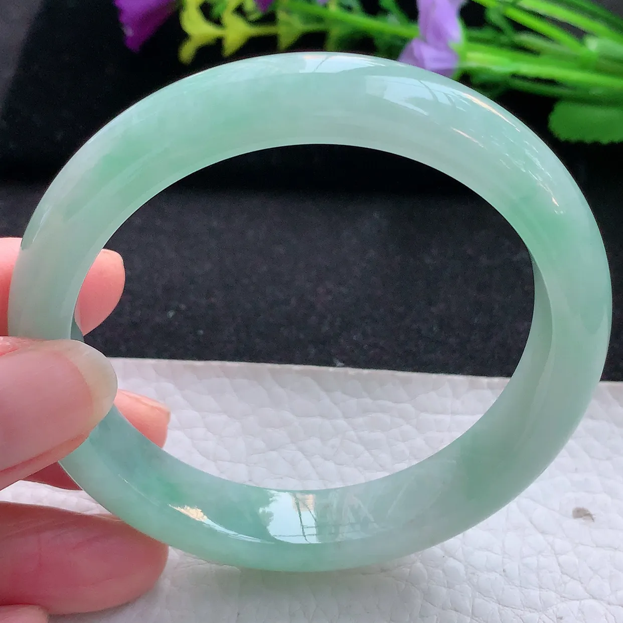 xx实拍57*12*8.3平安镯 天然翡翠A货手镯冰绿纯美宽边正圈玉镯子