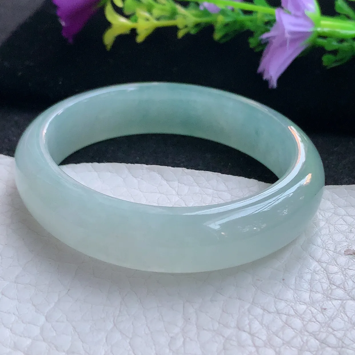 r实拍53*47*12.5*7.3贵妃镯 天然翡翠A货手镯冰晴蛋形宽边玉镯子