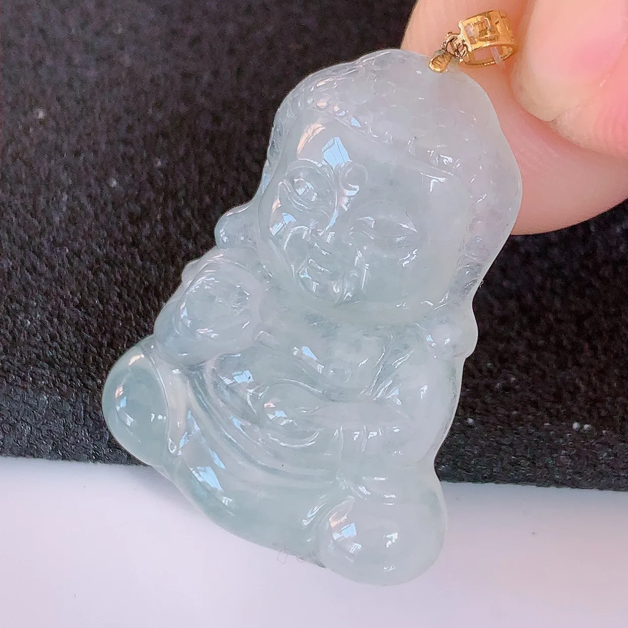 18K金镶嵌冰胶翡翠保平安宝宝佛吊坠，一生平安，玉质莹润，佩戴佳品，#49.28