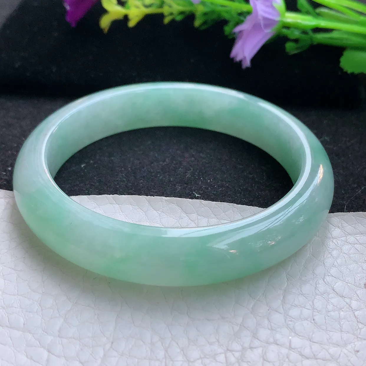 xx实拍57*12*8.3平安镯 天然翡翠A货手镯冰绿纯美宽边正圈玉镯子