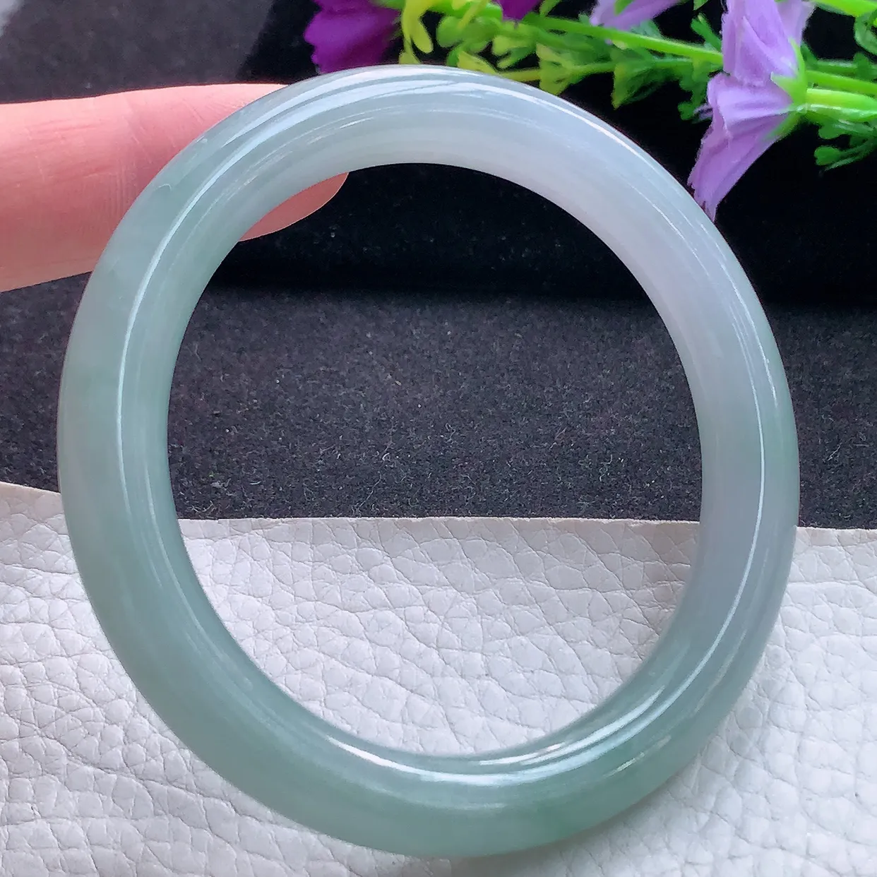 r实拍58*9.8*9.5美人镯 天然翡翠A货手镯清新圆条正圈玉镯子 叮当镯