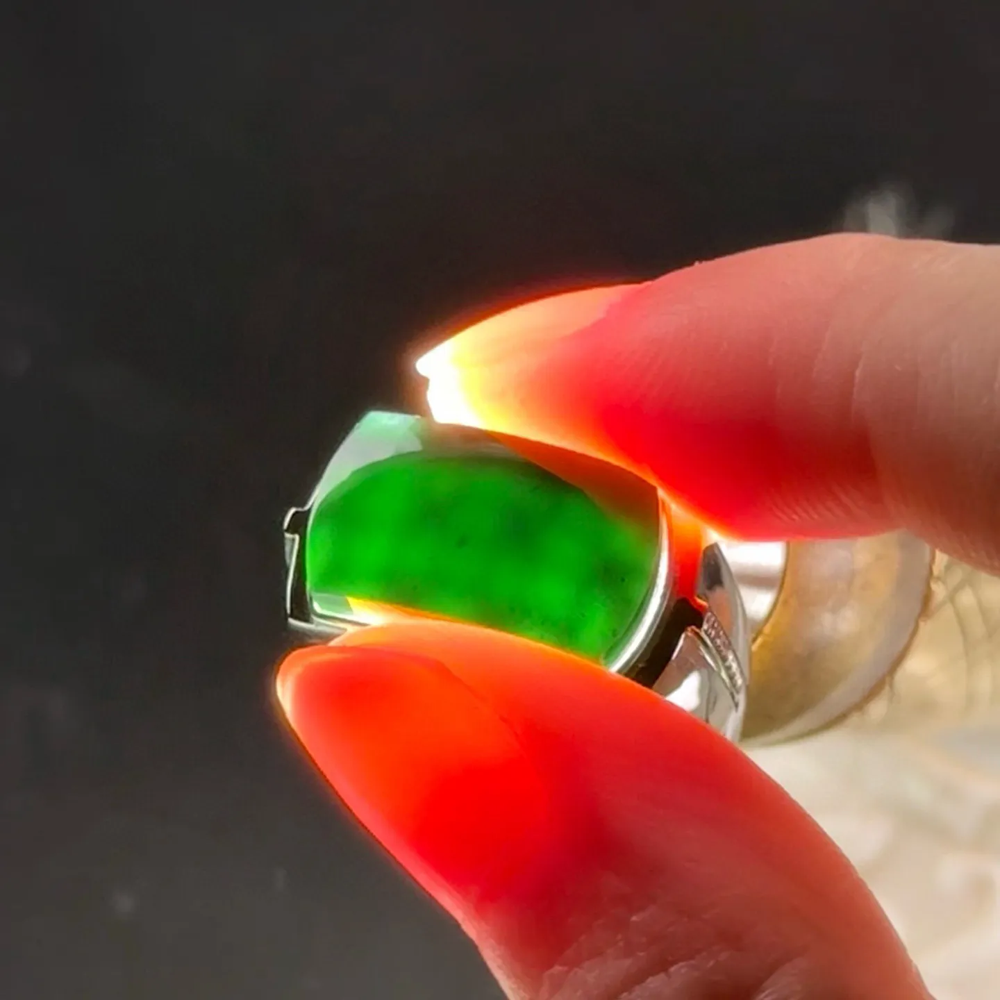 精品18k墨翠马鞍男戒 重金豪镶 打灯通透 油性十足 尺寸16.2