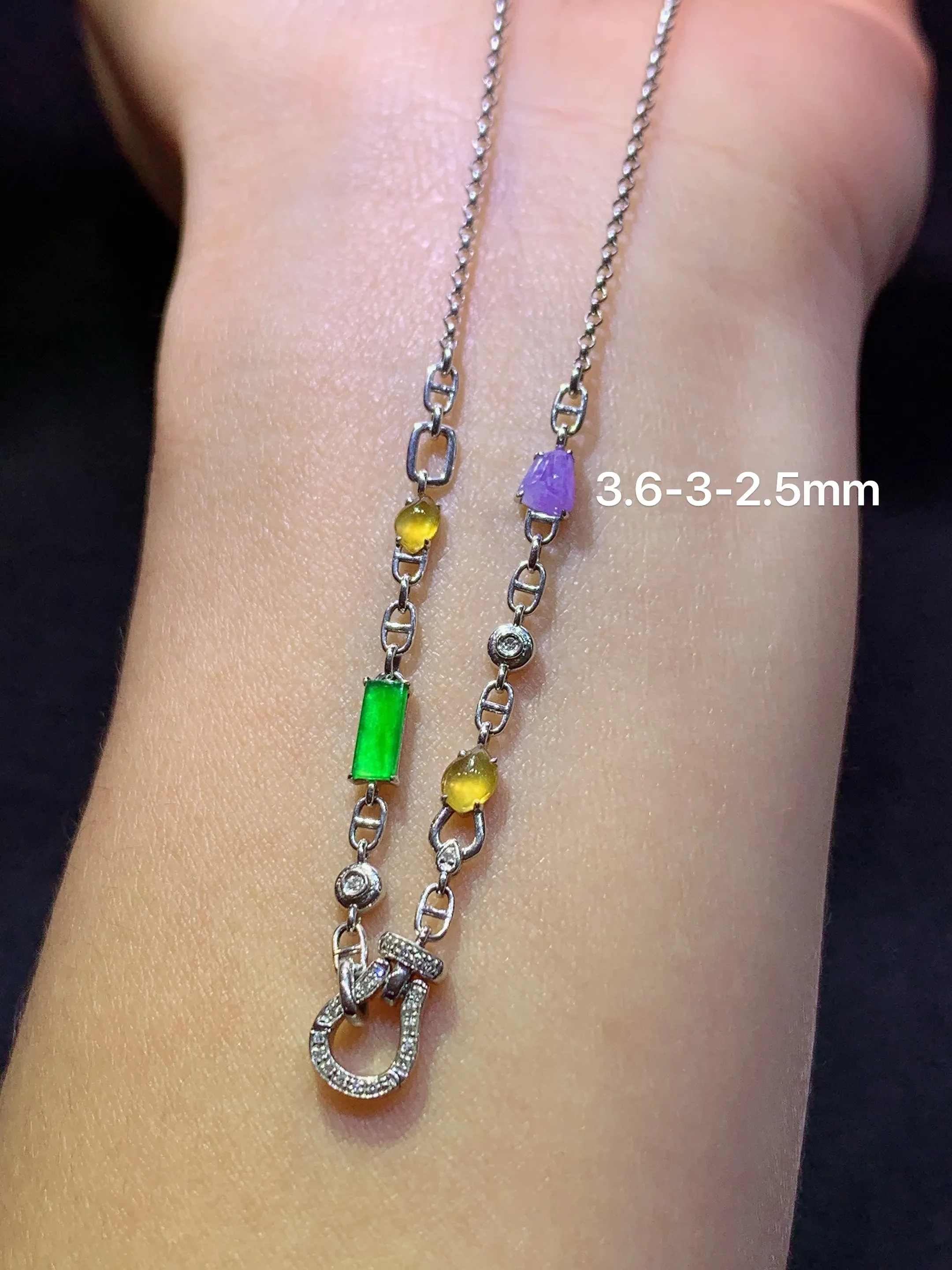 冰种三彩蛋面多用链，18k金镶嵌，款式新颖，冰润鲜艳，种水足，裸石尺寸3.6*3*2.5