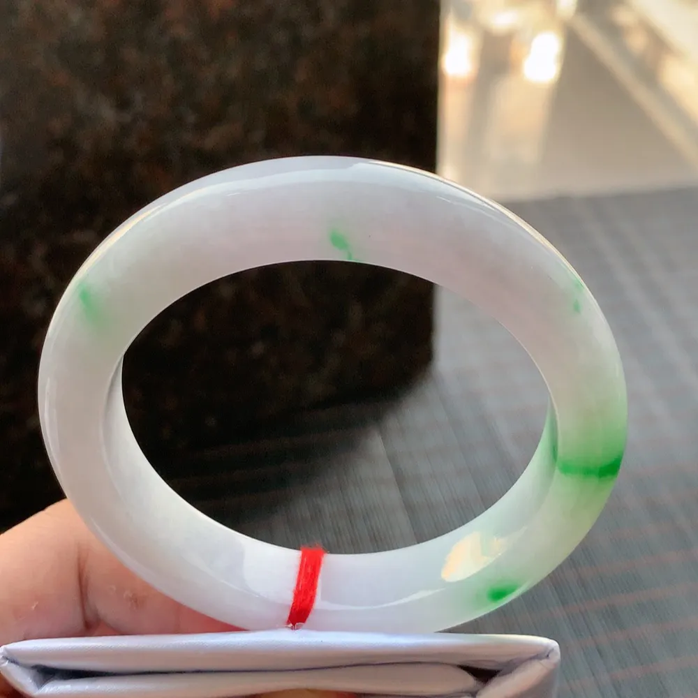 正圈冰糯春彩 无瑕 尺寸:57.5/12.4/9.3色好