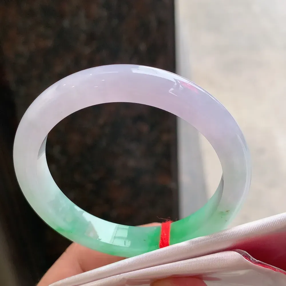 正圈冰阳绿 无瑕 尺寸:51.6/9.4/7.8 色好