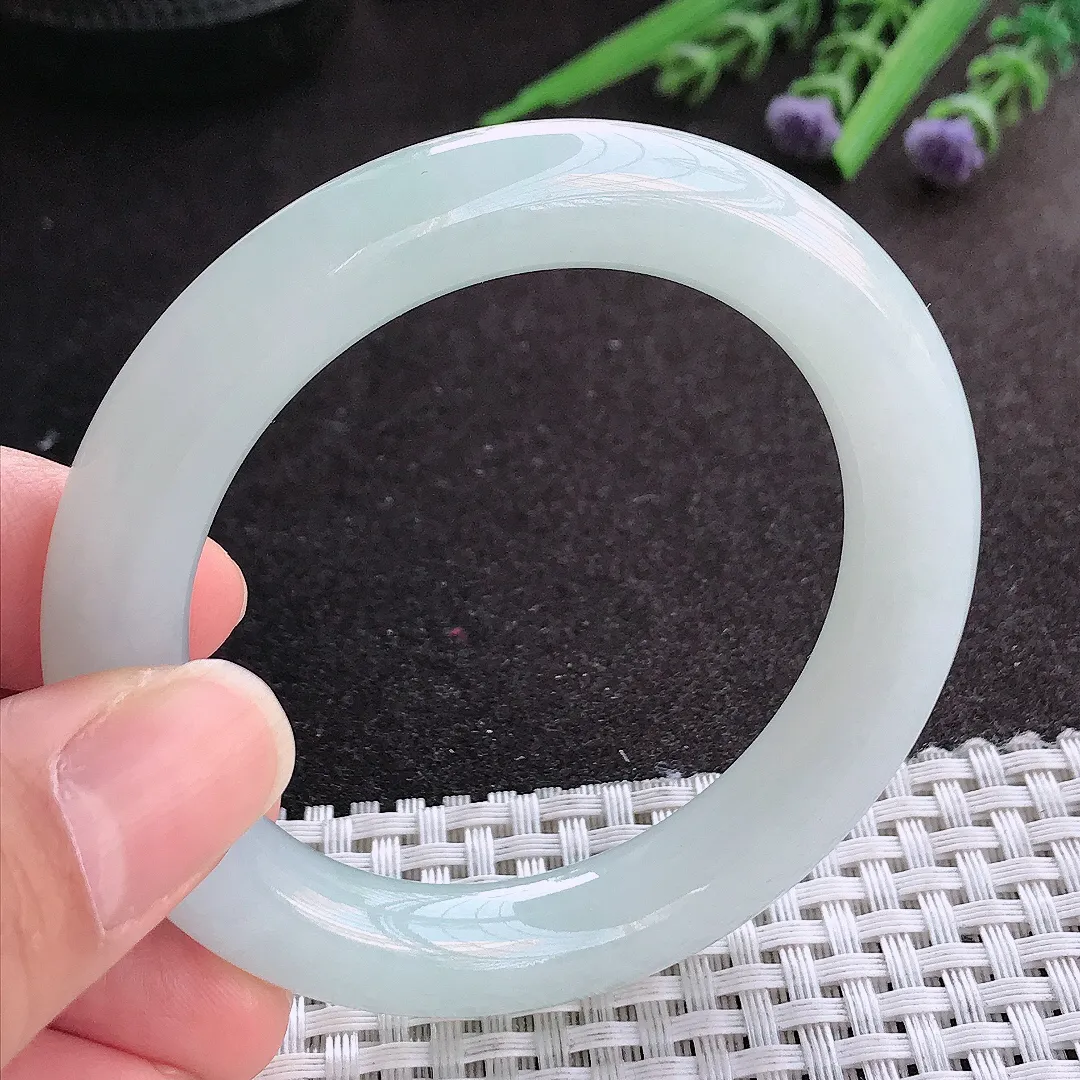 实拍A货翡翠52/10.2/10老坑秀气冰润冰晴圆条手镯玉镯手环