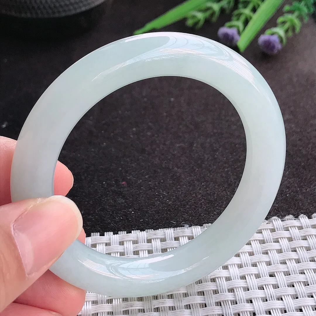 实拍A货翡翠52/10.2/10老坑秀气冰润冰晴圆条手镯玉镯手环
