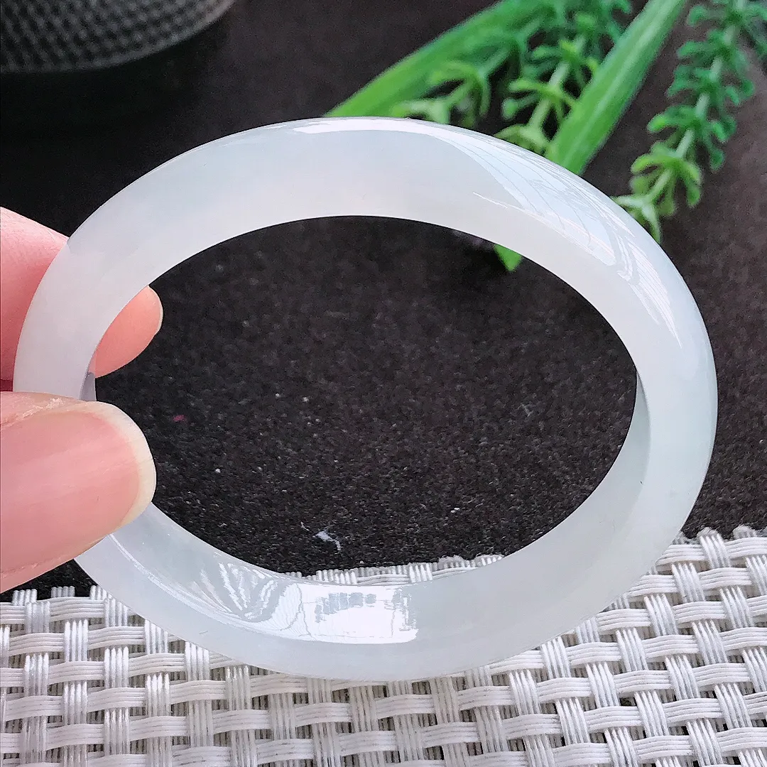 实拍A货翡翠53/46/11.7/7.2老坑冰透起胶白冰贵妃手镯宽边玉镯手环