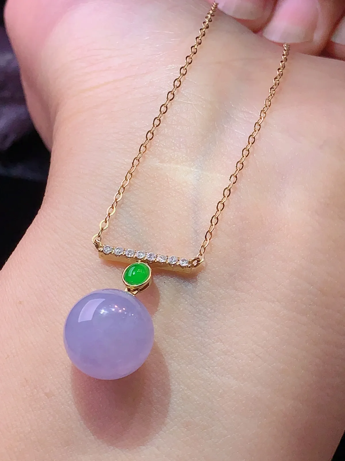 18k金钻镶嵌紫罗兰圆珠项链 玉质细腻 水润亮眼  整体尺寸12