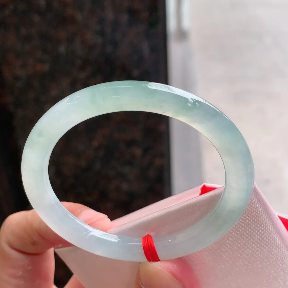 贵妃高冰绿 无瑕 尺寸:54.1/7.4 种水好