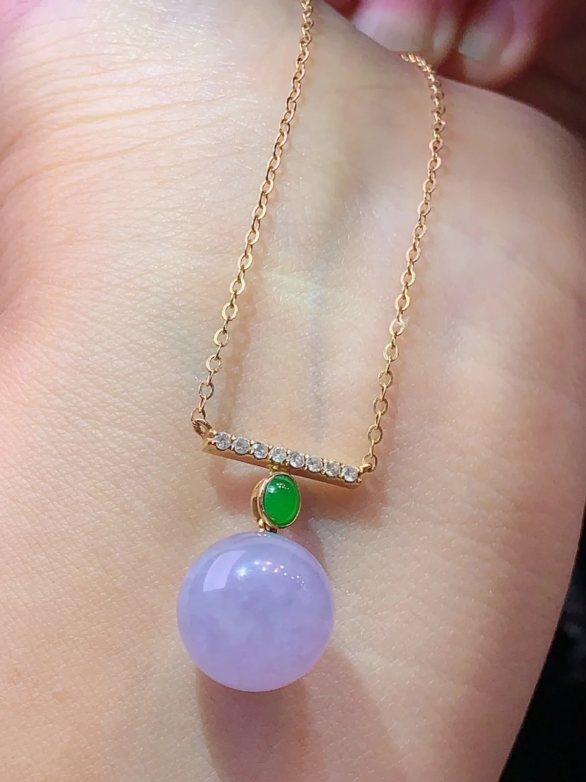 18k金钻镶嵌紫罗兰圆珠项链 玉质细腻 水润亮眼  整体尺寸12