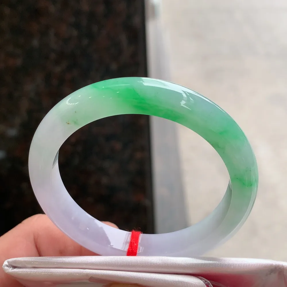 正圈冰阳绿 无瑕 尺寸:51.6/9.4/7.8 色好