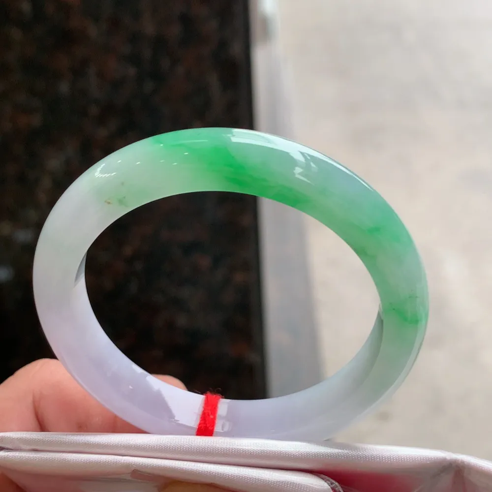 正圈冰阳绿 无瑕 尺寸:51.6/9.4/7.8 色好