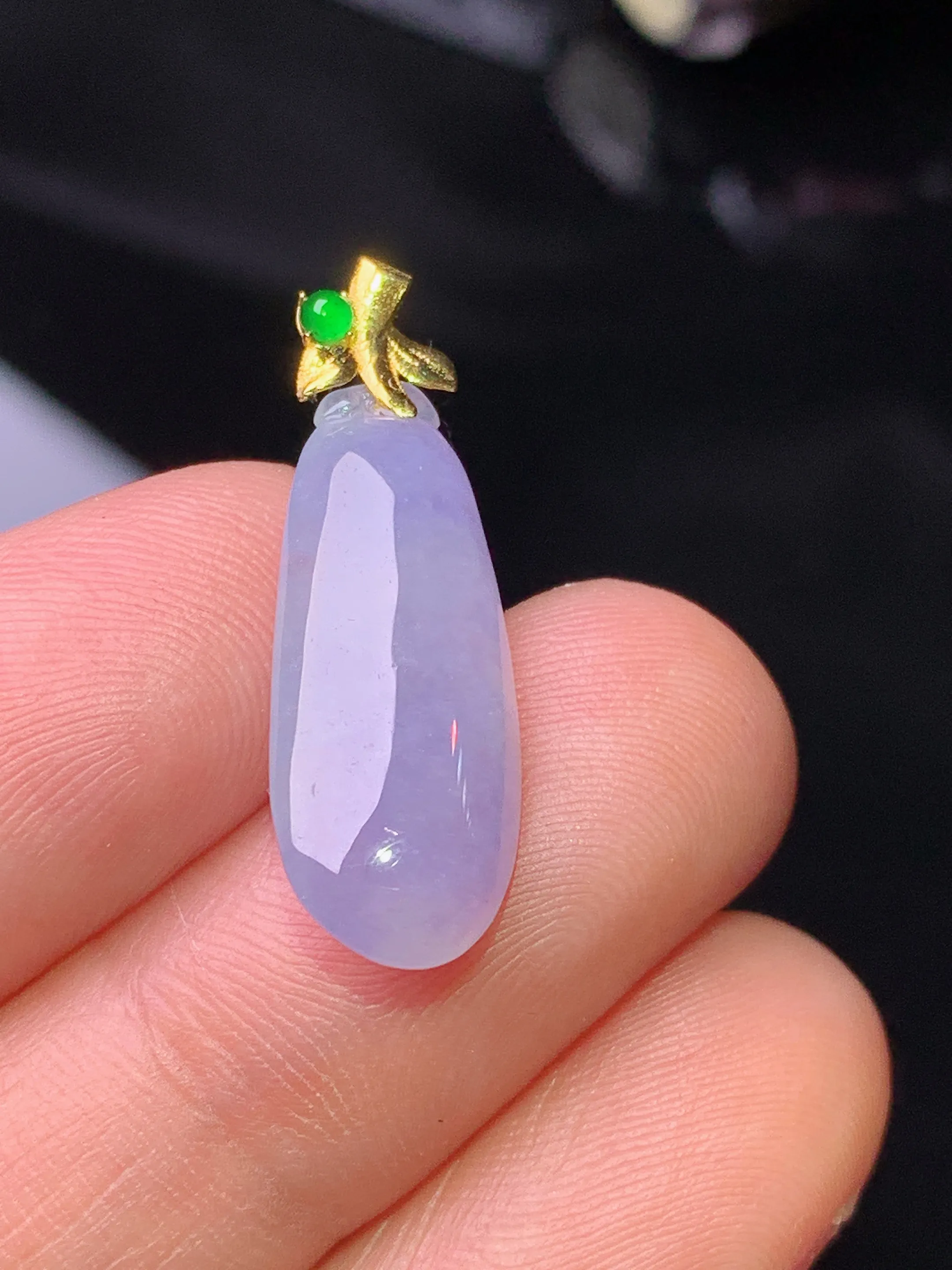 18k金镶嵌紫罗兰福瓜吊坠 玉质细腻 色泽清新艳丽 整体尺寸25*8.3*4.5