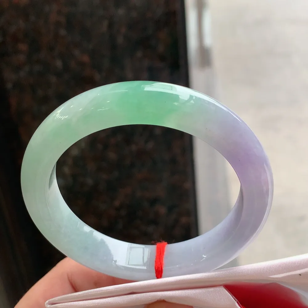 正圈冰春彩 无瑕 尺寸:58.1/12.4/9.2 超美