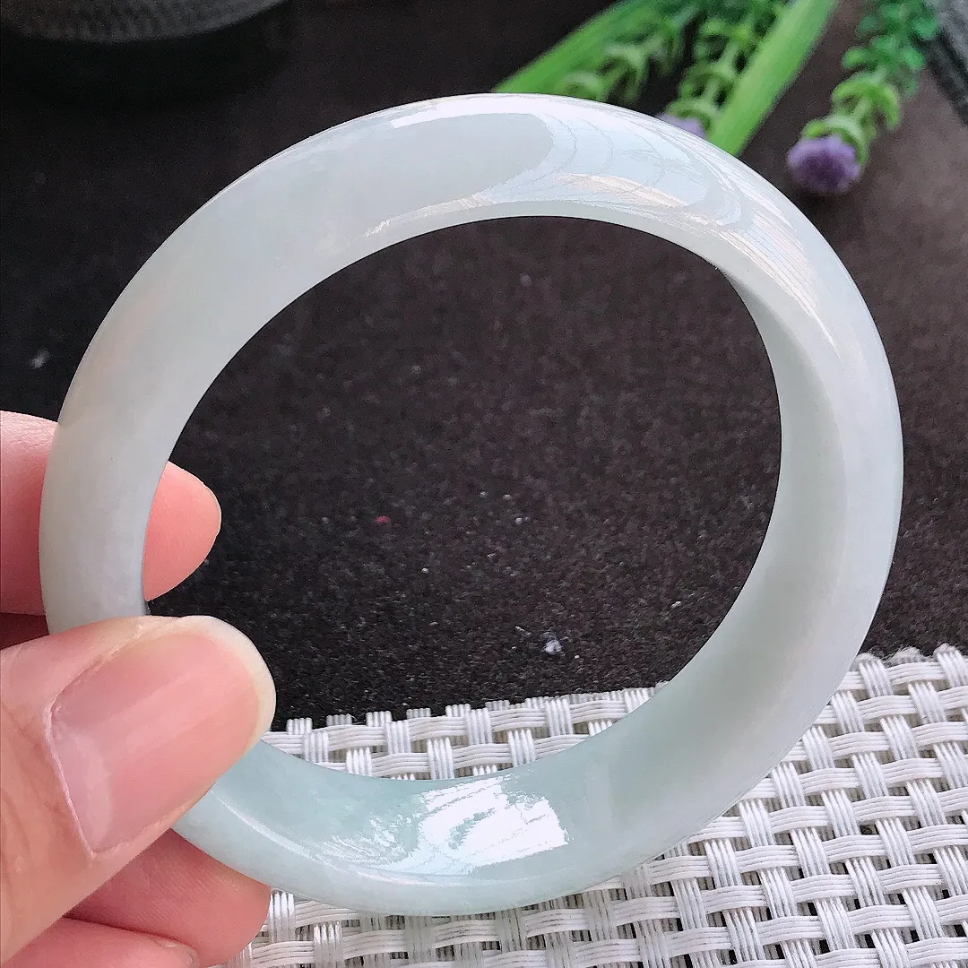 实拍A货翡翠58.3/16.5/8老坑秀气温润白月光轮胎手镯宽边玉镯手环