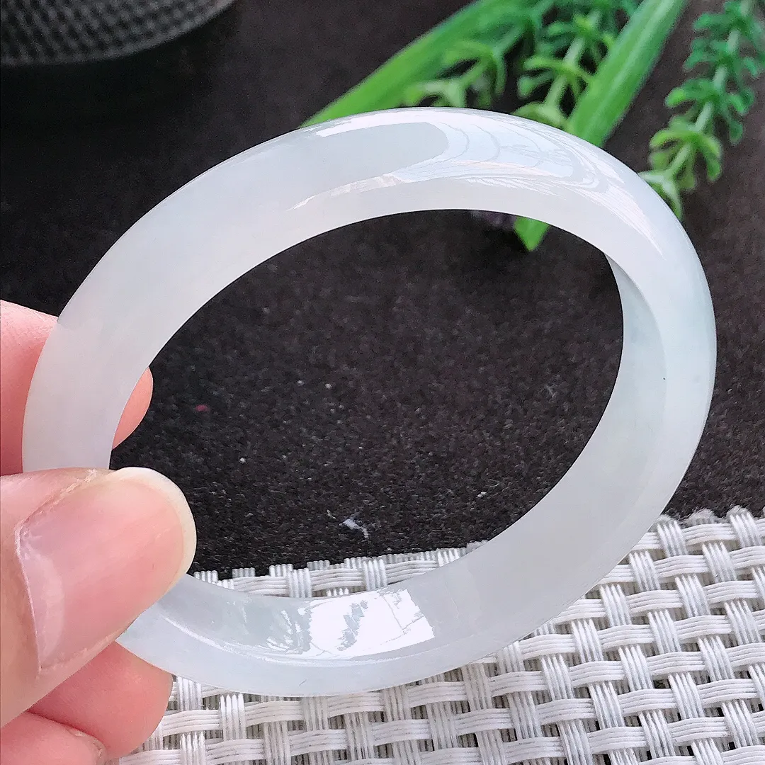 实拍A货翡翠53/46/11.7/7.2老坑冰透起胶白冰贵妃手镯宽边玉镯手环