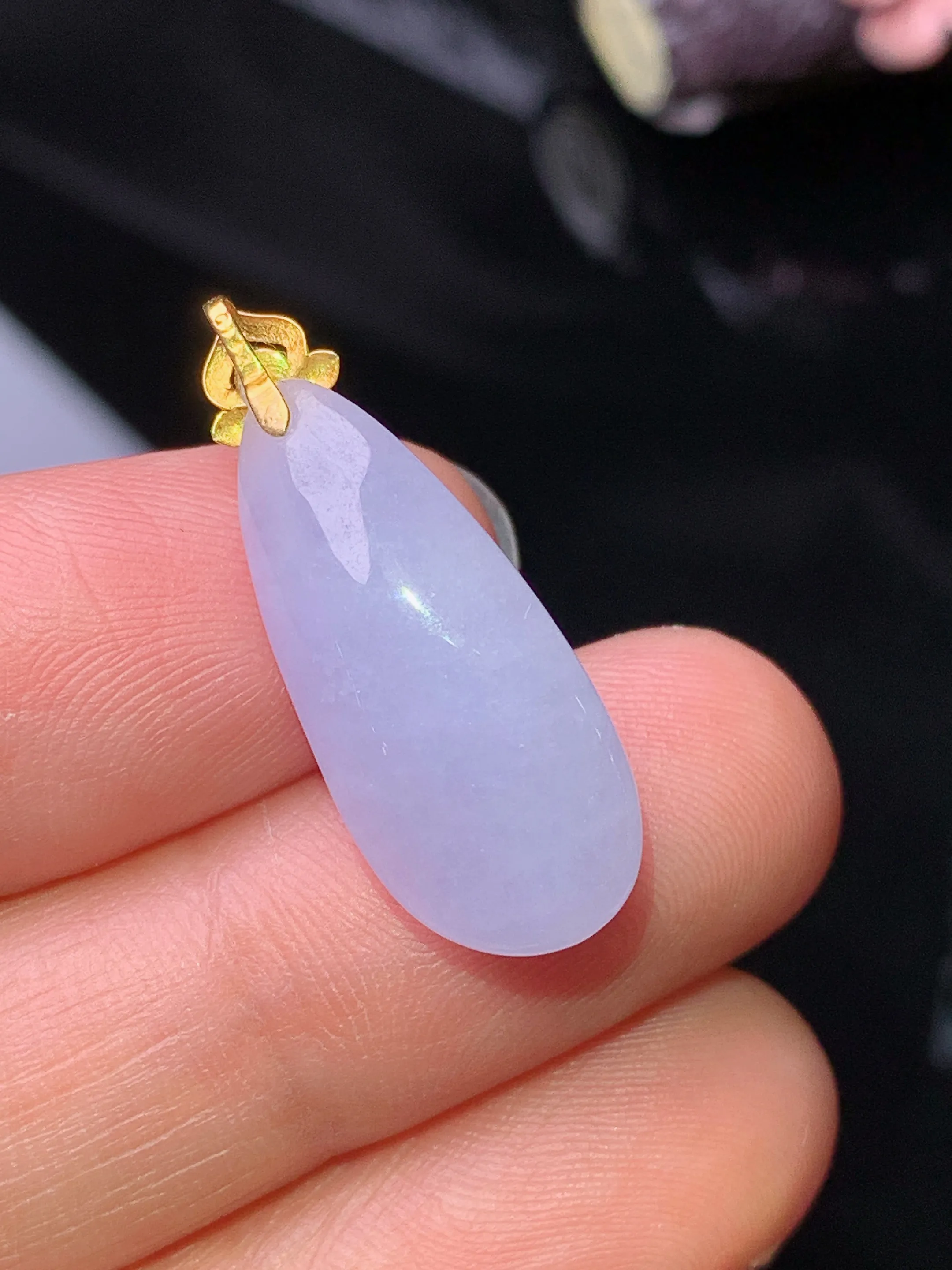 18k金镶嵌紫罗兰福瓜吊坠 玉质细腻 色泽清新艳丽 整体尺寸26.2*9.8*7.2