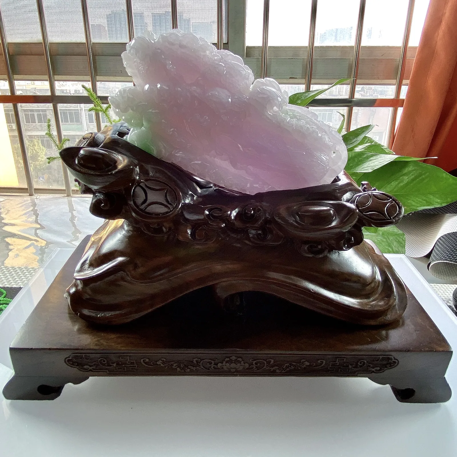 缅甸天然翡翠A货，精雕冰糯种春彩白菜摆件，尺寸：整体220/100/170mm，裸石130/29/6