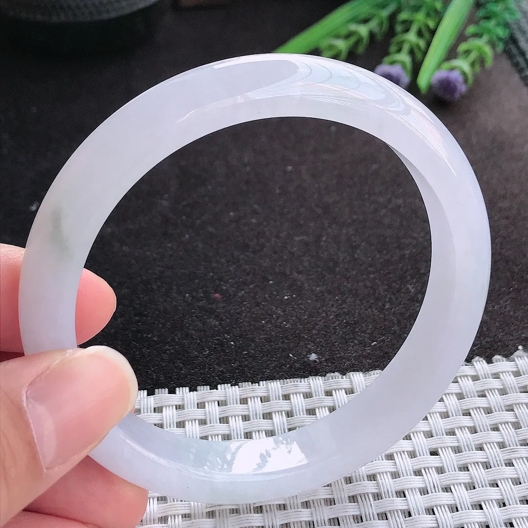 实拍A货翡翠61/11.4/8.2老坑冰润起胶大圈口白冰手镯宽边玉镯手环