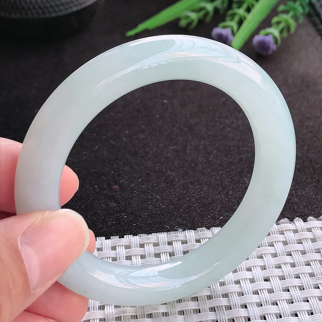 实拍A货翡翠52/10.2/10老坑秀气冰润冰晴圆条手镯玉镯手环