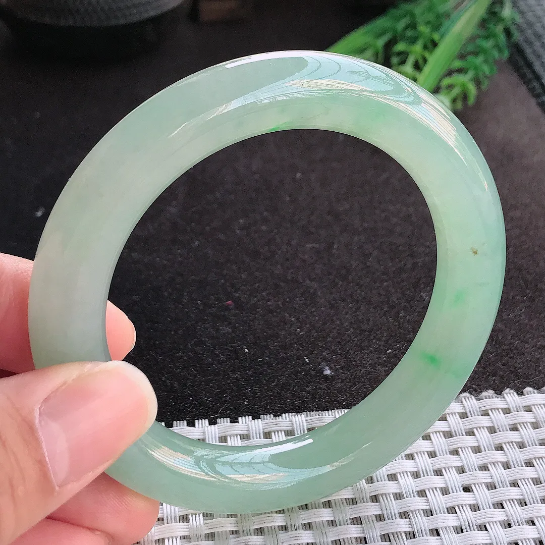 实拍A货翡翠56/11老坑冰胶果冻冰晴胖圆条手镯玉镯手环