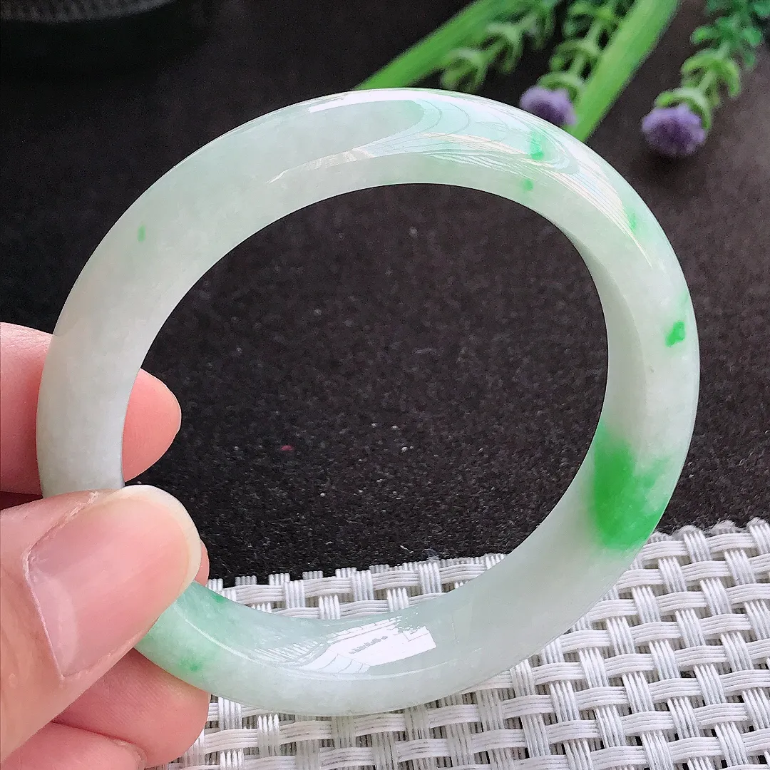 实拍A货翡翠53.5/11.6/8.1老坑精美冰润飘阳绿手镯宽边玉镯手环