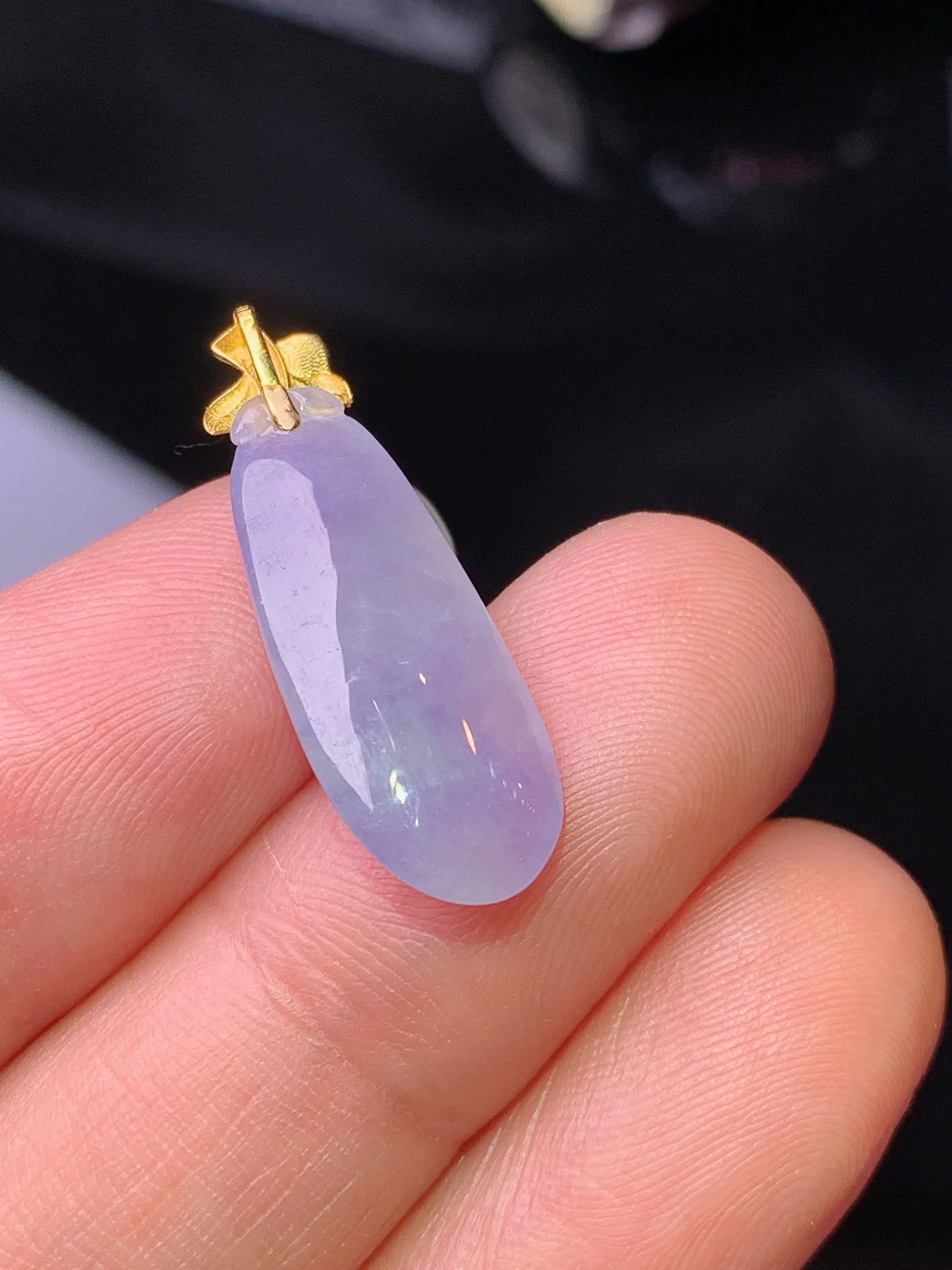 18k金镶嵌紫罗兰福瓜吊坠 玉质细腻 色泽清新艳丽 整体尺寸25*8.3*4.5