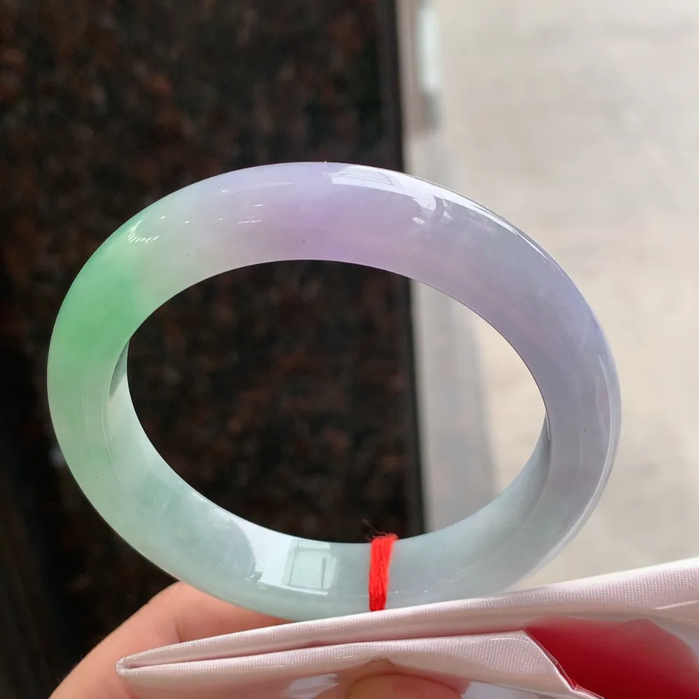 正圈冰春彩 无瑕 尺寸:58.1/12.4/9.2 超美