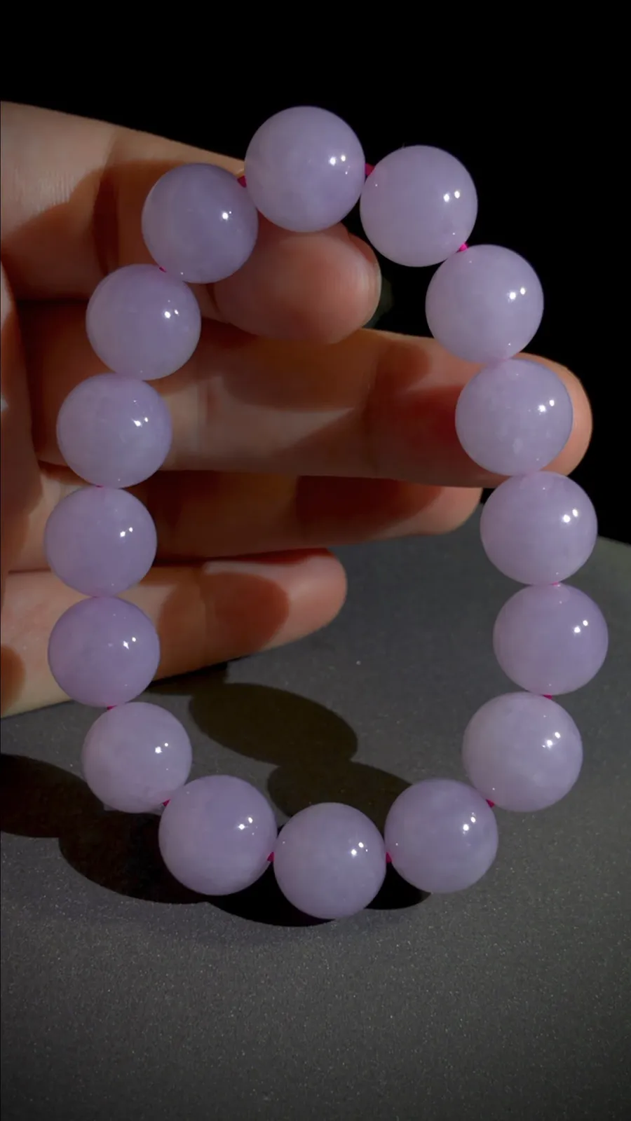 淡紫珠子手串手链，直径约12.8mm，
16粒，