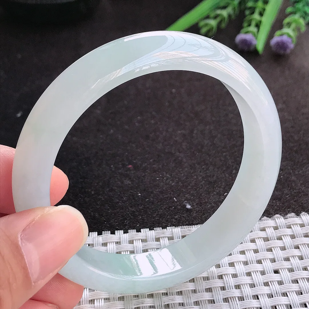 实拍A货翡翠58/12.8/8老坑冰润起胶白冰手镯宽边玉镯手环