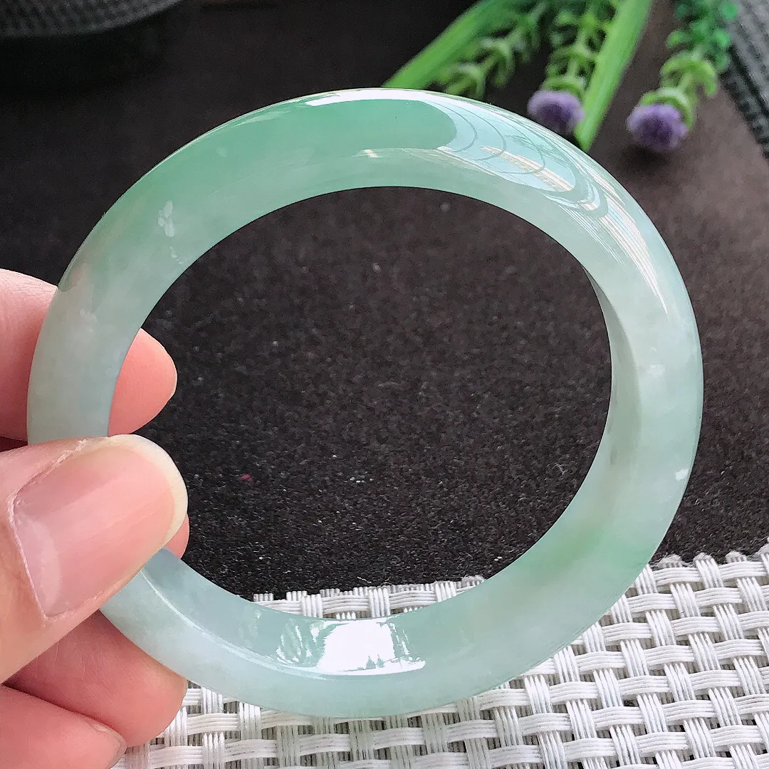 实拍A货翡翠55/12.6/8.3老坑冰胶果冻飘阳绿手镯宽边玉镯手环