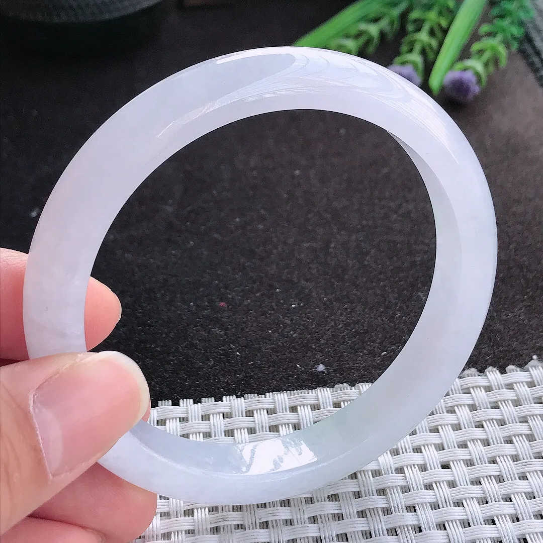 实拍A货翡翠61/11.4/8.2老坑冰润起胶大圈口白冰手镯宽边玉镯手环