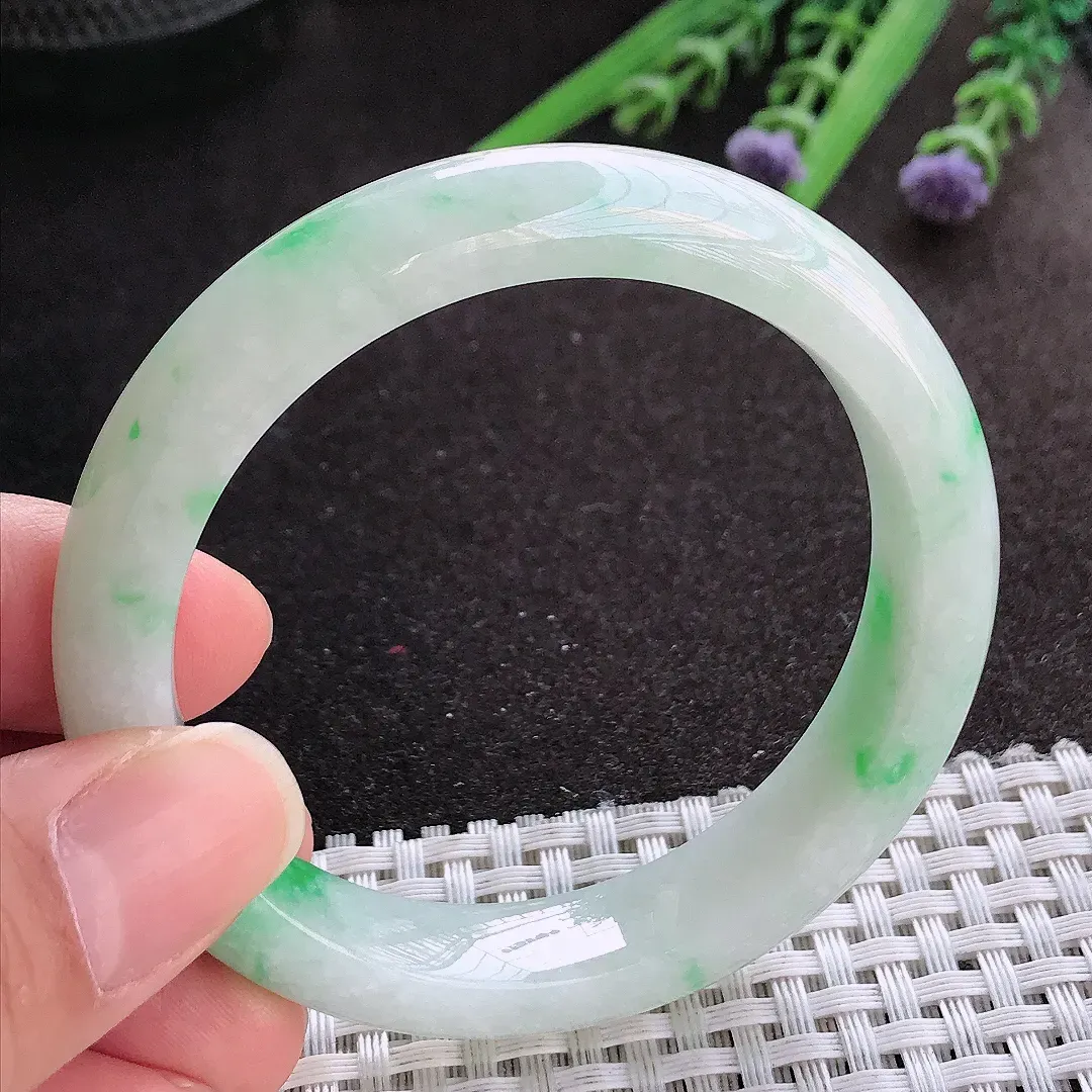 实拍A货翡翠53.5/11.6/8.1老坑精美冰润飘阳绿手镯宽边玉镯手环