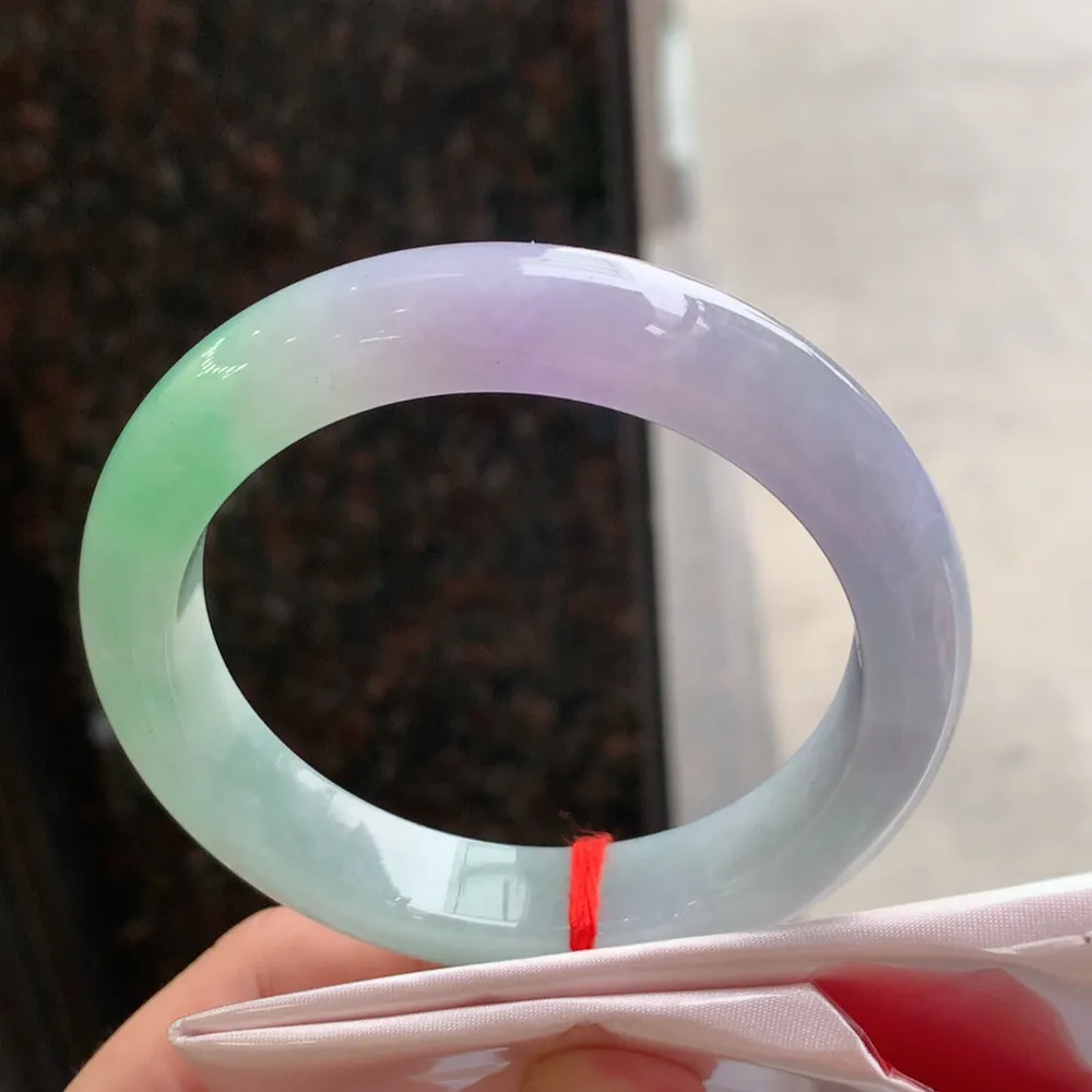 正圈冰春彩 无瑕 尺寸:58.1/12.4/9.2 超美