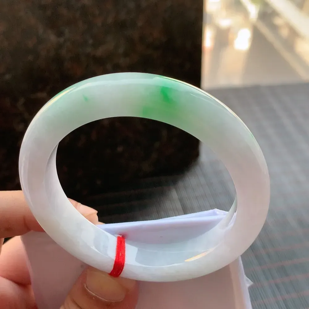 正圈冰糯春彩 无瑕 尺寸:57.5/12.4/9.3色好