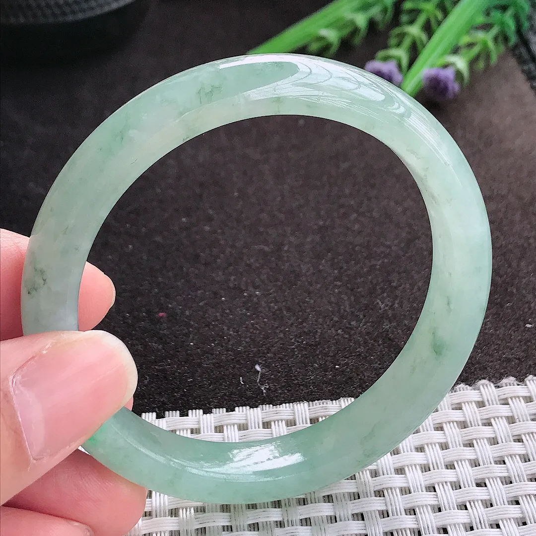 实拍A货翡翠56/11.2/7.8老坑冰润起胶冰晴飘绿手镯宽边玉镯手环