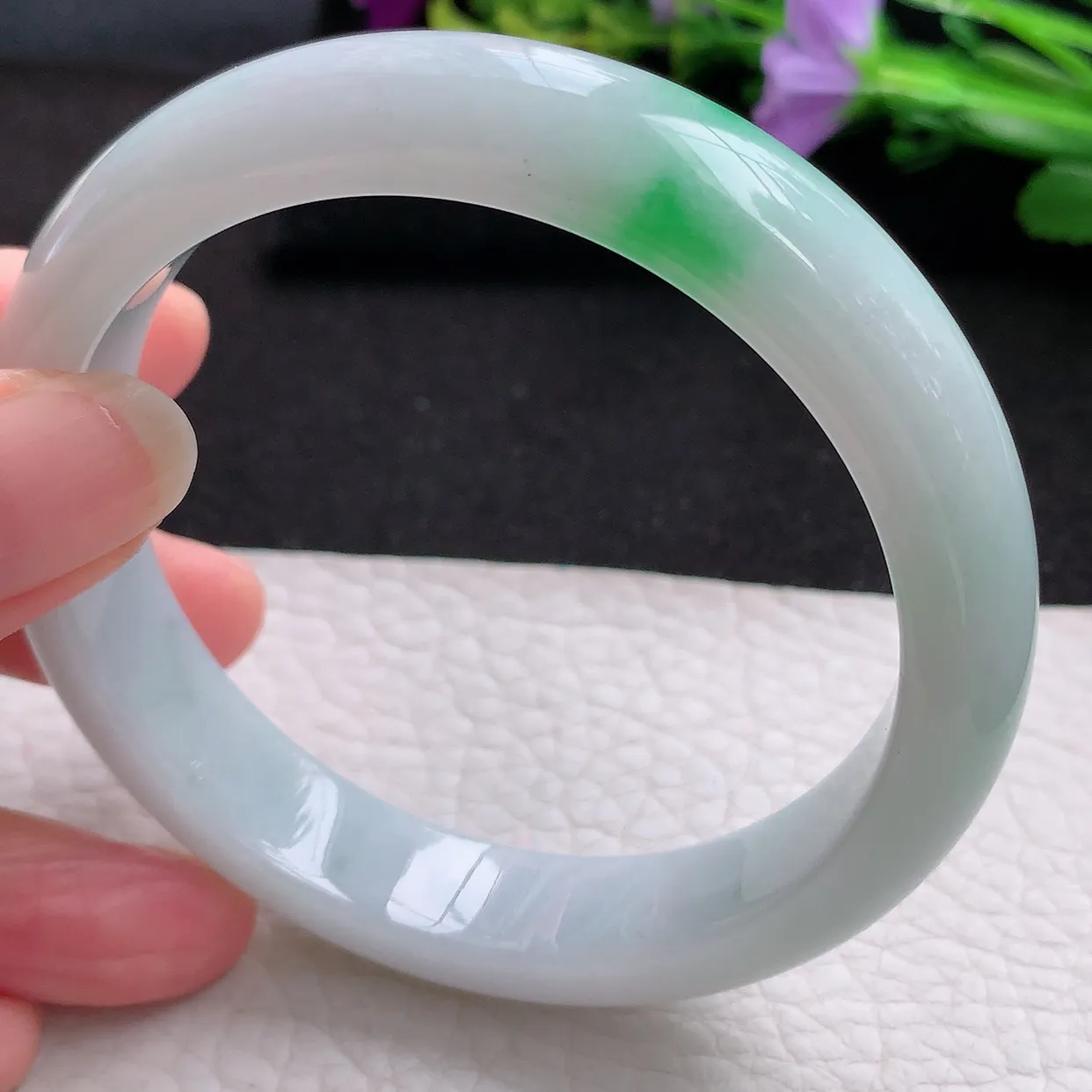 yh大圈口60*12.8*8.2平安镯 天然翡翠A货手镯细润白底青宽边玉手环