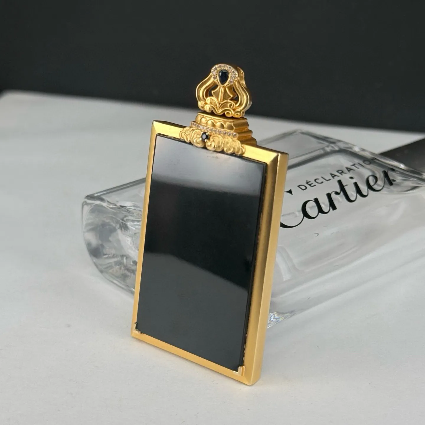 精品18k重金豪镶墨翠无事牌 种好色正 黑度极好 打灯通透 油性十足 尺寸65.1