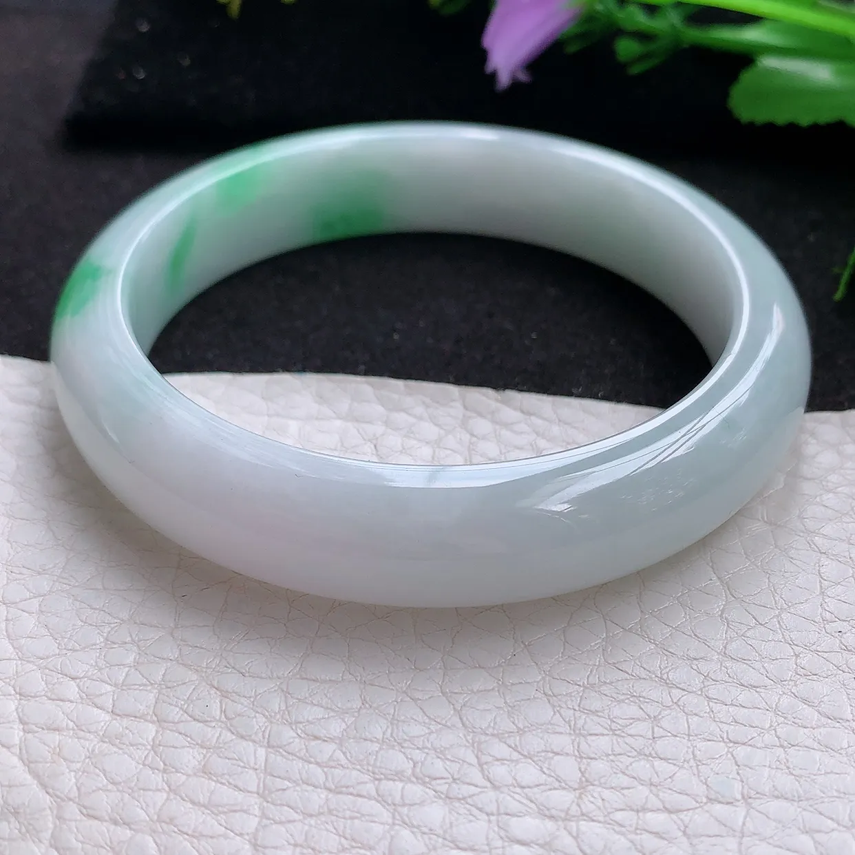 yh大圈口60*12.8*8.2平安镯 天然翡翠A货手镯细润白底青宽边玉手环