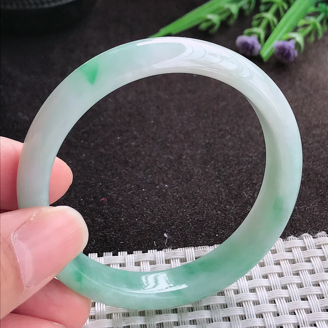 实拍A货翡翠55/12.3/7.2老坑冰润起胶飘花手镯宽边玉镯手环