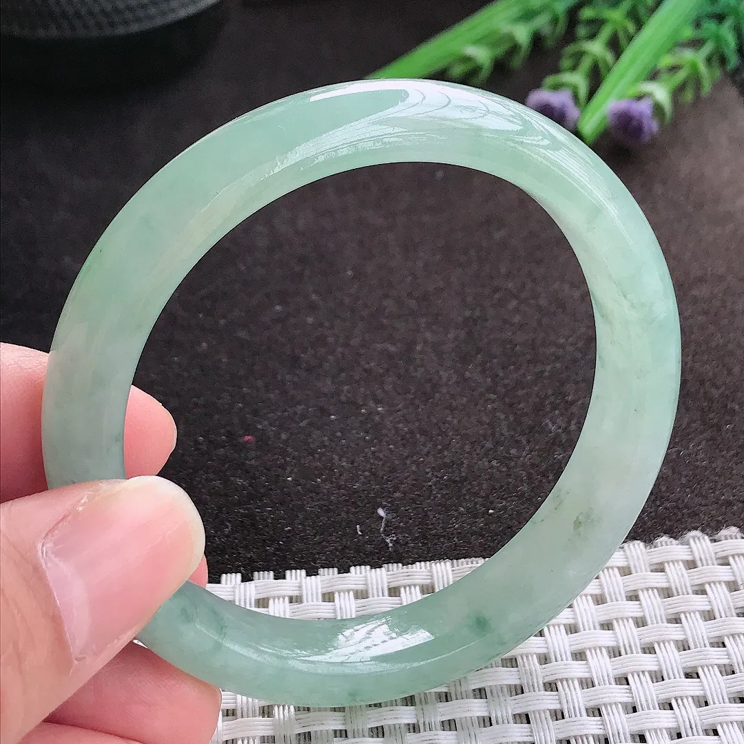 实拍A货翡翠56/11.2/7.8老坑冰润起胶冰晴飘绿手镯宽边玉镯手环