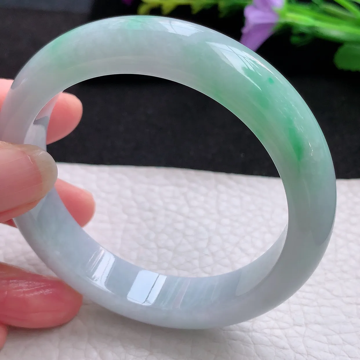 hy实拍56.5*13*8.5平安镯 天然翡翠A货手镯飘绿水润宽边玉手环