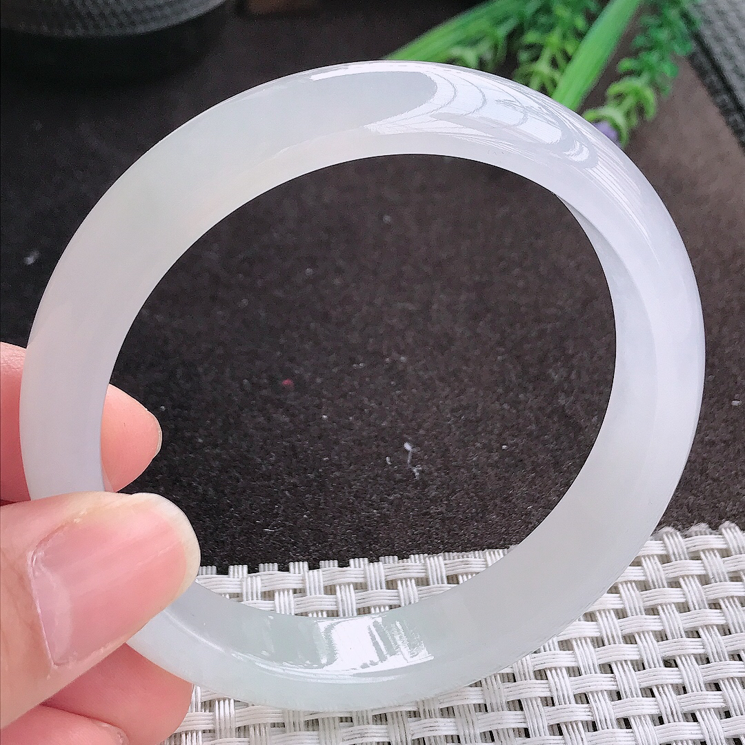 实拍A货翡翠61.5/13.4/8老坑冰透果冻胶白冰手镯宽边玉镯手环