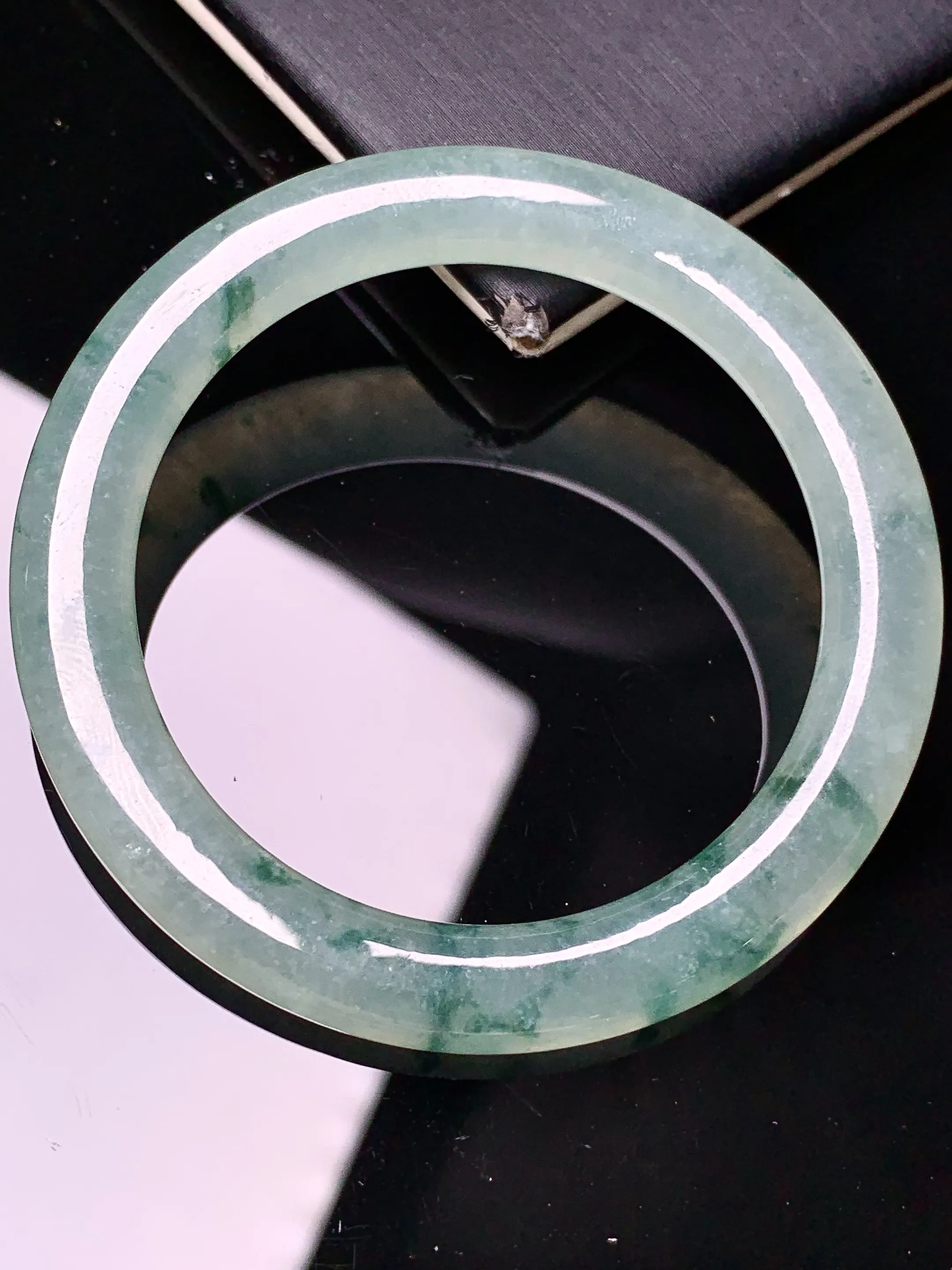 飘花平安环吊坠 玉质细腻 色泽清新艳丽 整体尺寸53*5.8*6.6