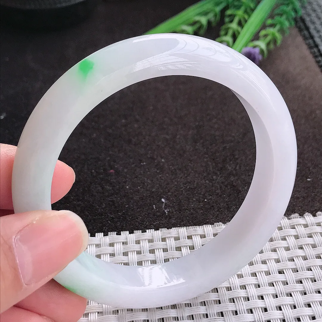 实拍A货翡翠58.5/12.5/8.8老坑冰润翠阳绿白底青手镯宽边玉镯手环