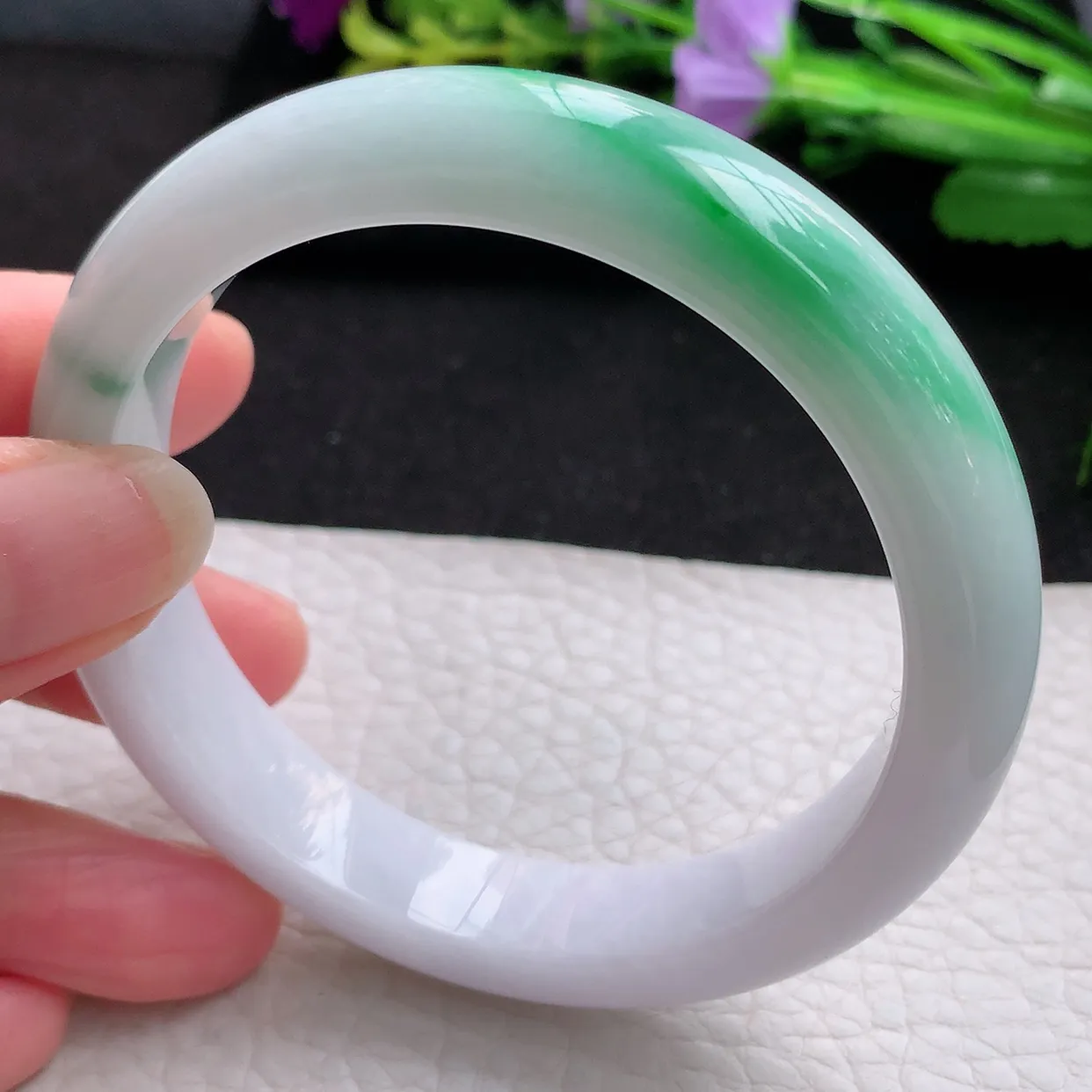 ee实拍56.5*11.6*8.3平安镯 天然翡翠A货白底青玉手镯宽边玉手环