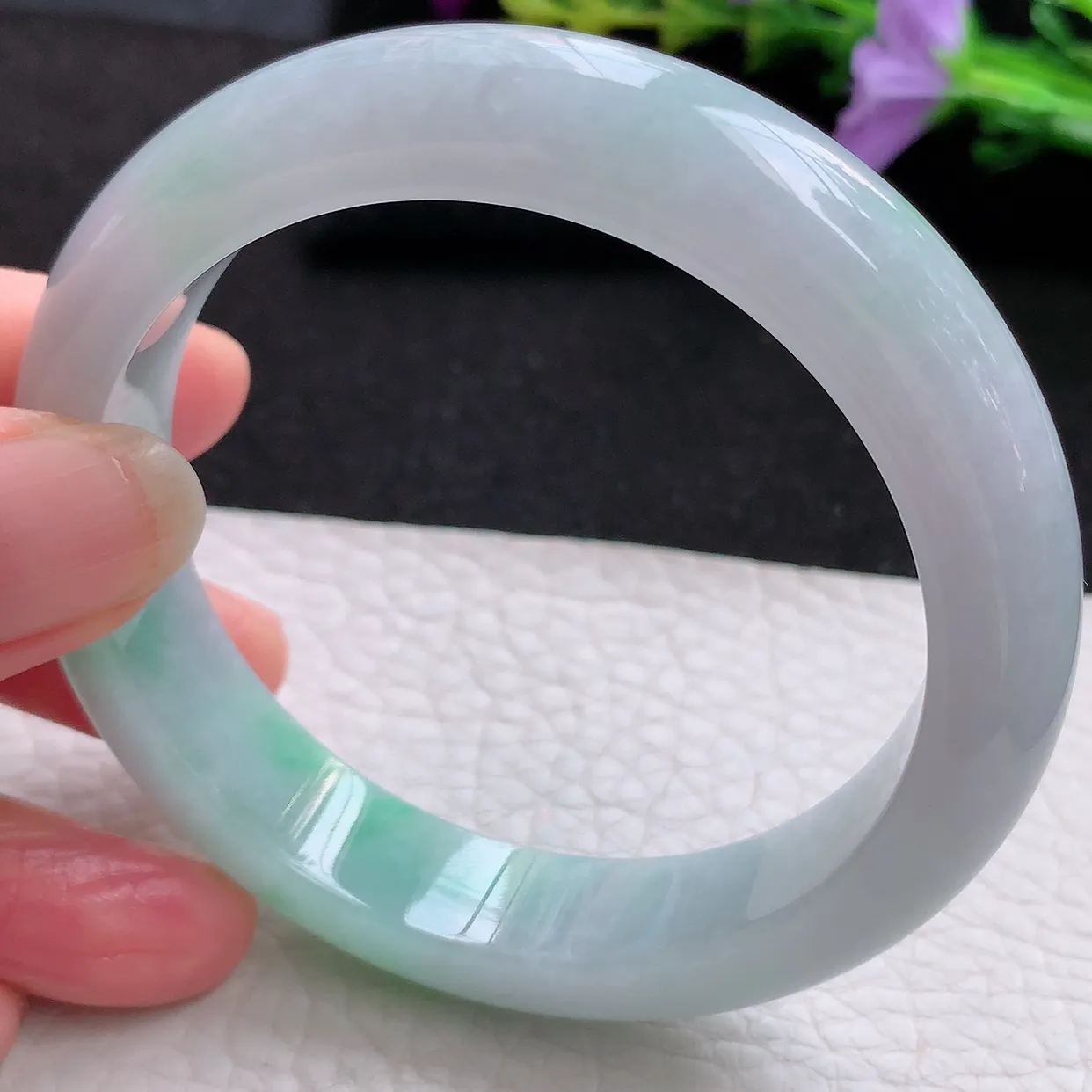 hy实拍56.5*13*8.5平安镯 天然翡翠A货手镯飘绿水润宽边玉手环