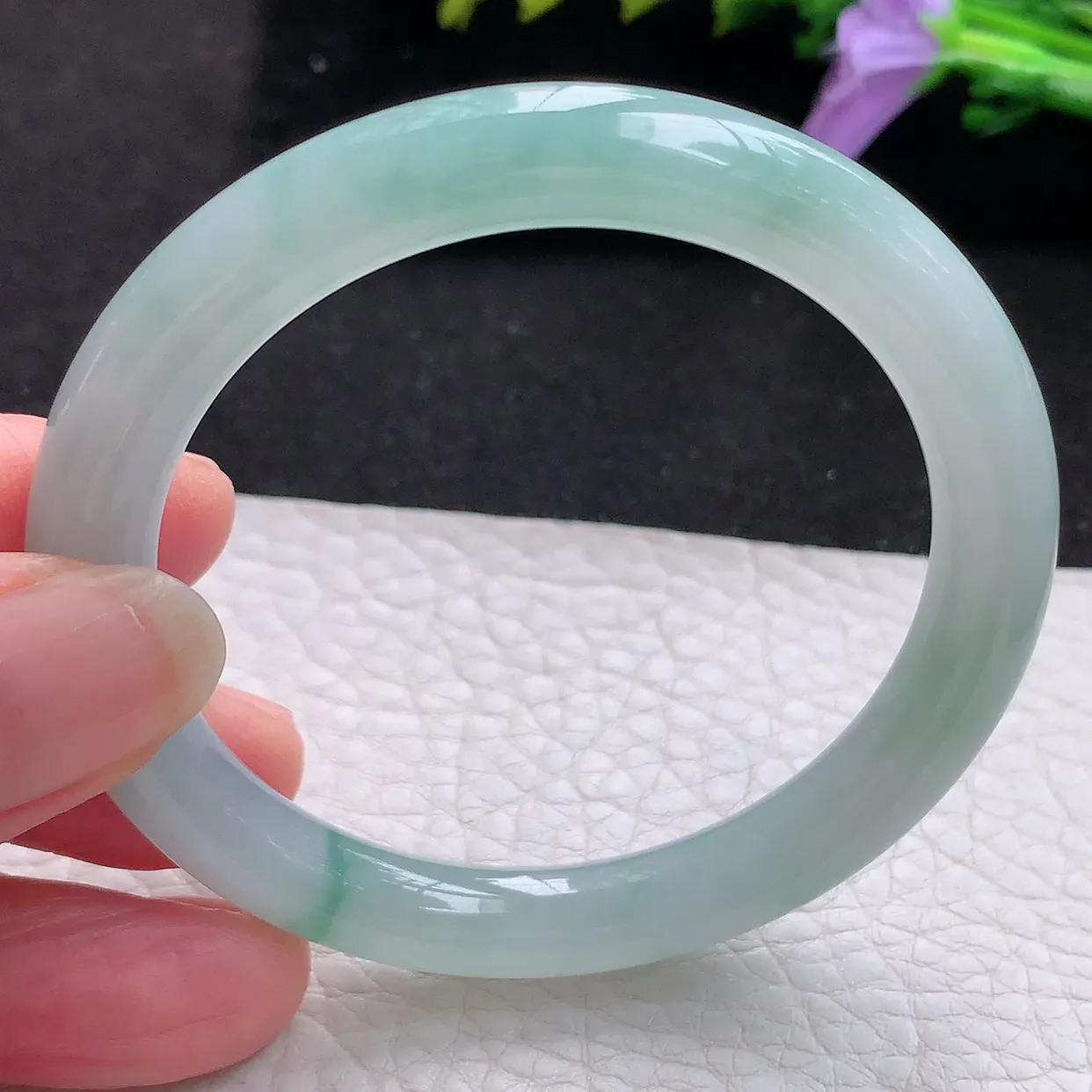 n小圈口51.5*8美人镯 天然翡翠A货玉手镯冰胶飘花圆条玉镯子 叮当镯