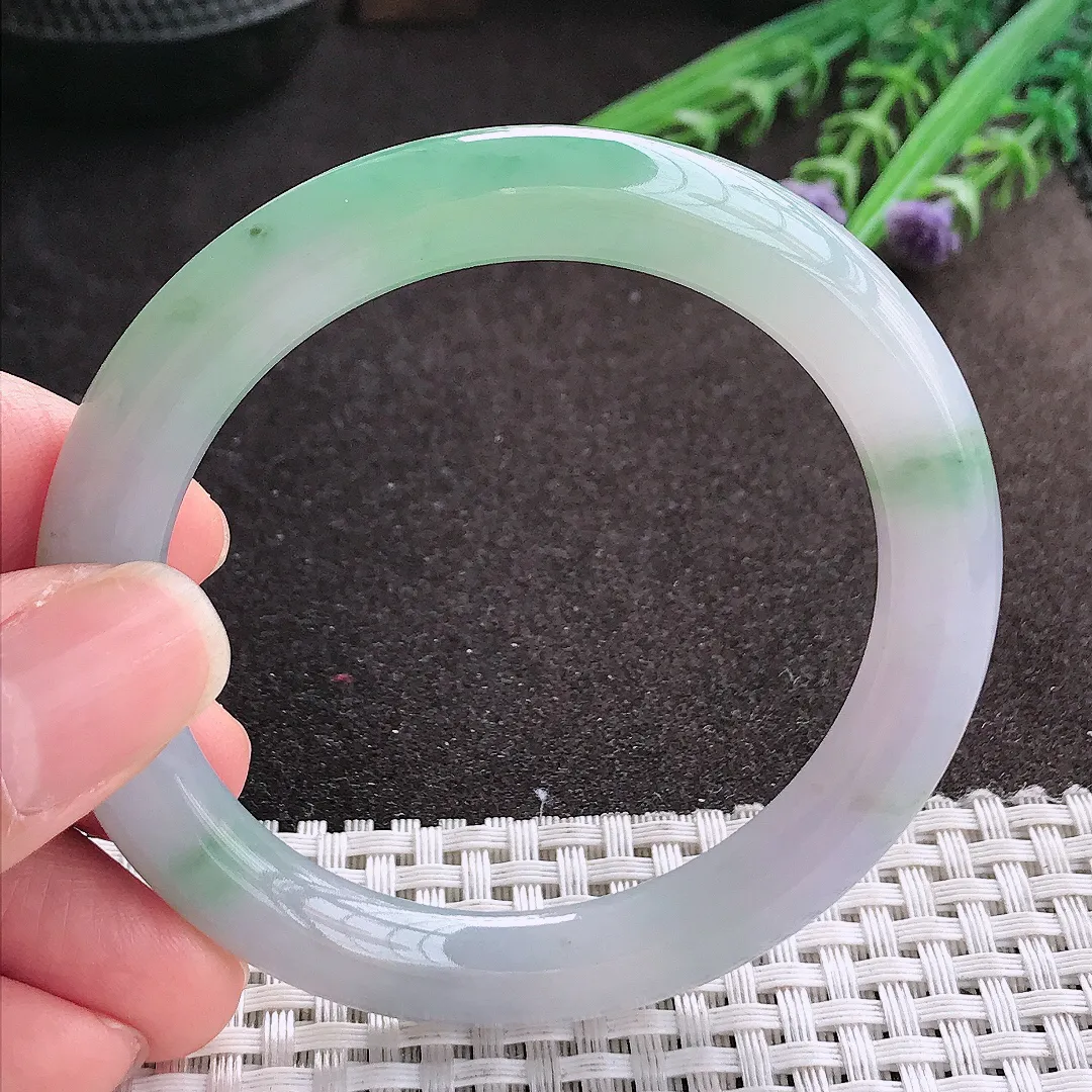 实拍A货翡翠54/8.7/9.2老坑冰润起胶飘绿圆条手镯玉镯手环
